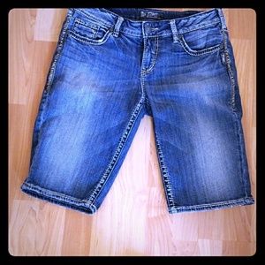 Silver bermuta shorts